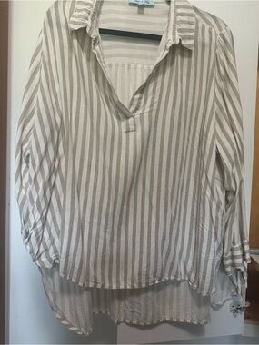 She + Sky Striped V-Neck Tunic - Beige & White
